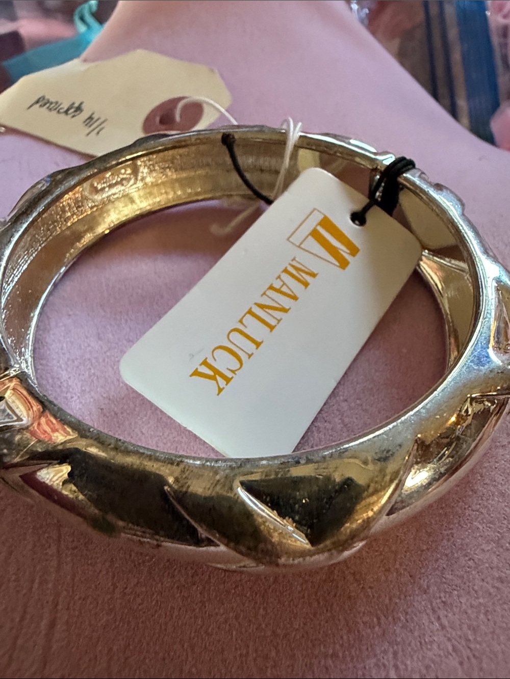 Manluck Silver-Tone Bracelet, 2.5” Dia., .5” Tall, (J0285)